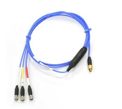 Câble blindé 4-conducteurs 1,5 mètres 4-broches plug à (3) 10-32 plugs...