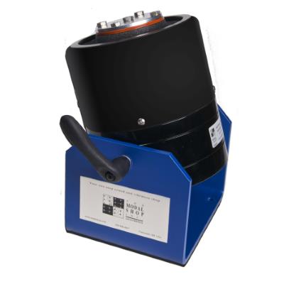 Pot vibrant à double usage 334N Force sinusoïdale 334 N Serrage 2,5 cm Poids : 16 kg Fréquence max...
