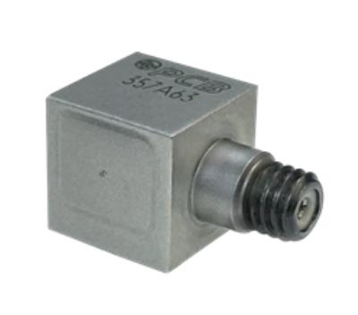 Accéléromètre UHT-12™, sortie mode de charge, +482° C, 0.53 pC/g, boîtier isolé électriquement • Se...