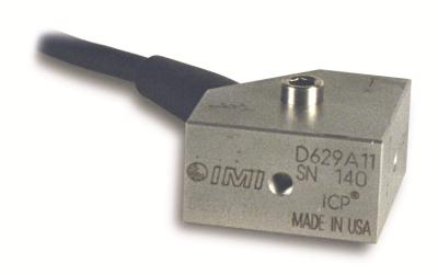 Accéléromètre triaxial ICP® 100 mV/g, 0.8 à 8k Hz, sortie radiale câble attaché 3 mètres...