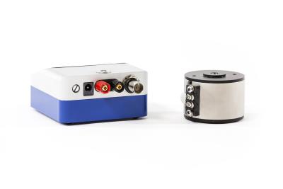 Kit de vibreur inertiel, 9 N (2 lbf) de force sinus, comprend un vibreur inertiel 2002E avec un ampl...